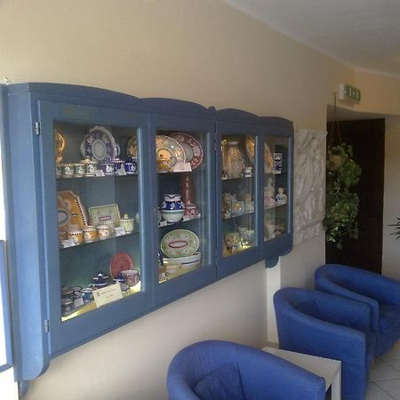 Hotel La Baia Ponza Extérieur photo