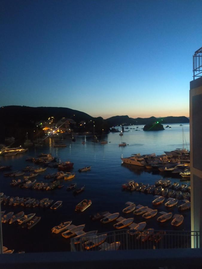 Hotel La Baia Ponza Extérieur photo
