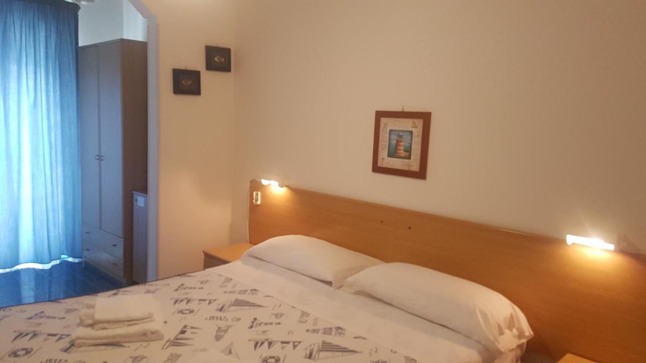 Hotel La Baia Ponza Extérieur photo