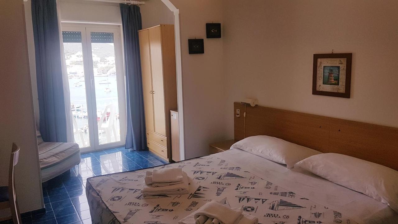 Hotel La Baia Ponza Extérieur photo