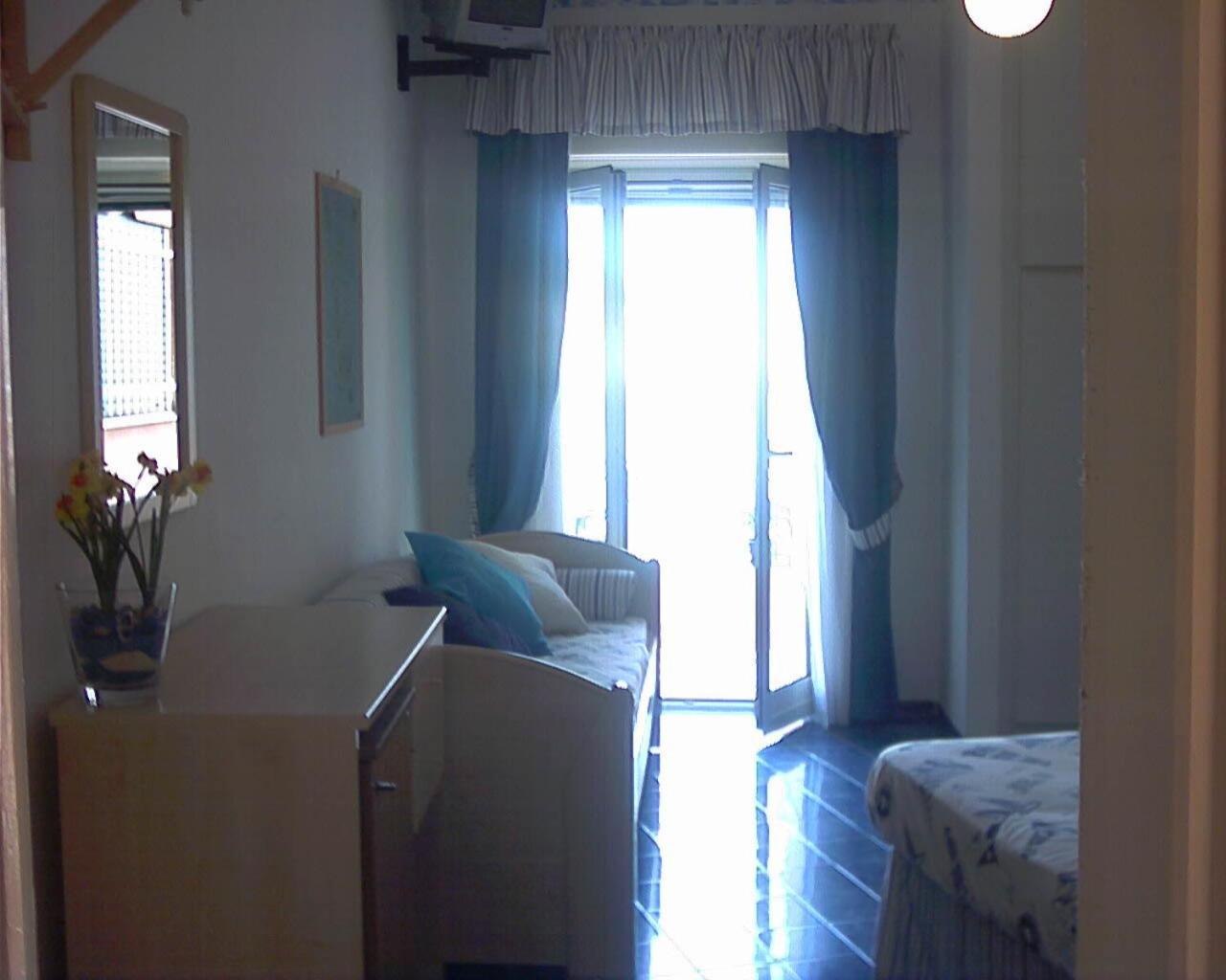 Hotel La Baia Ponza Extérieur photo