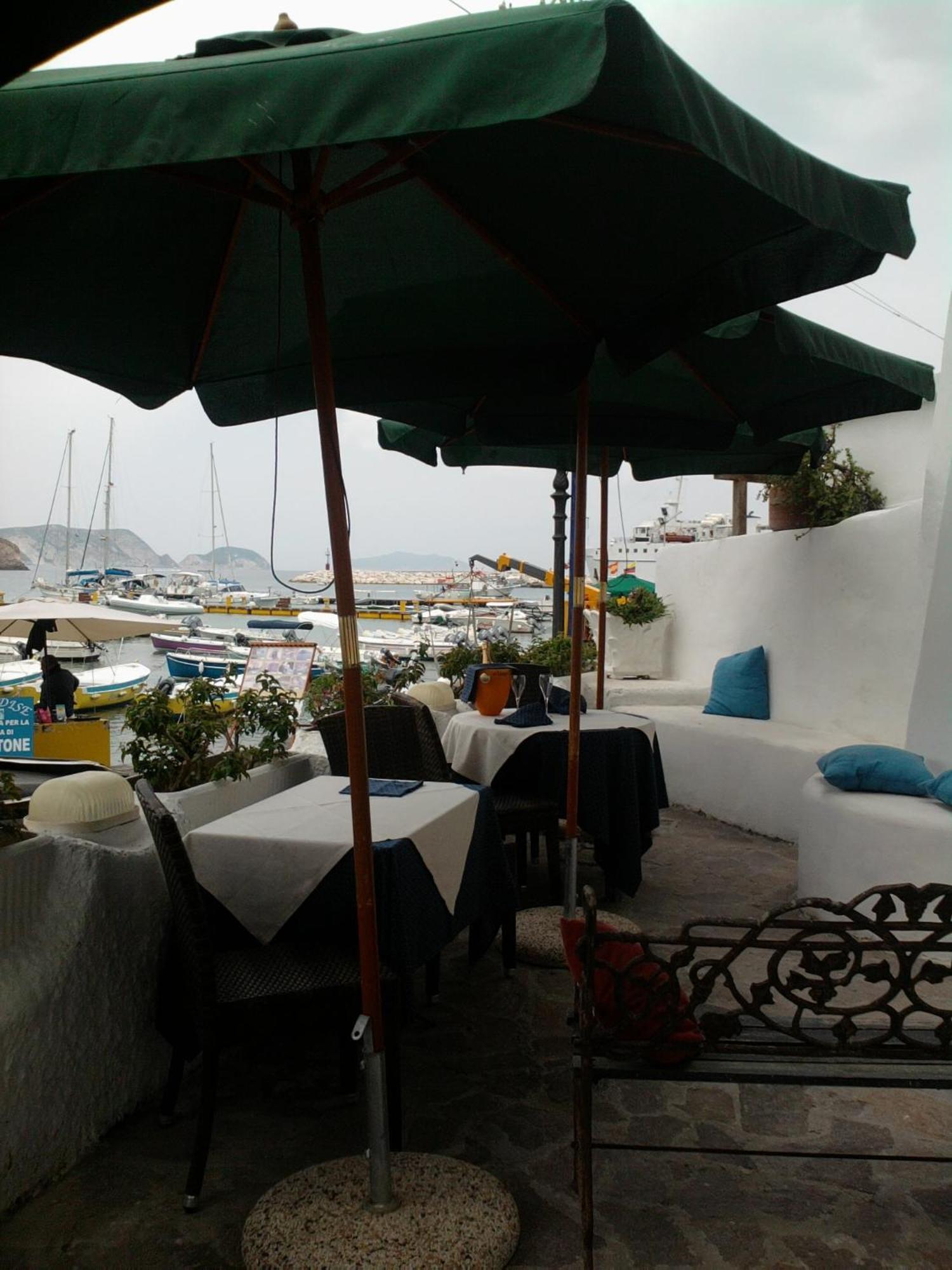Hotel La Baia Ponza Extérieur photo